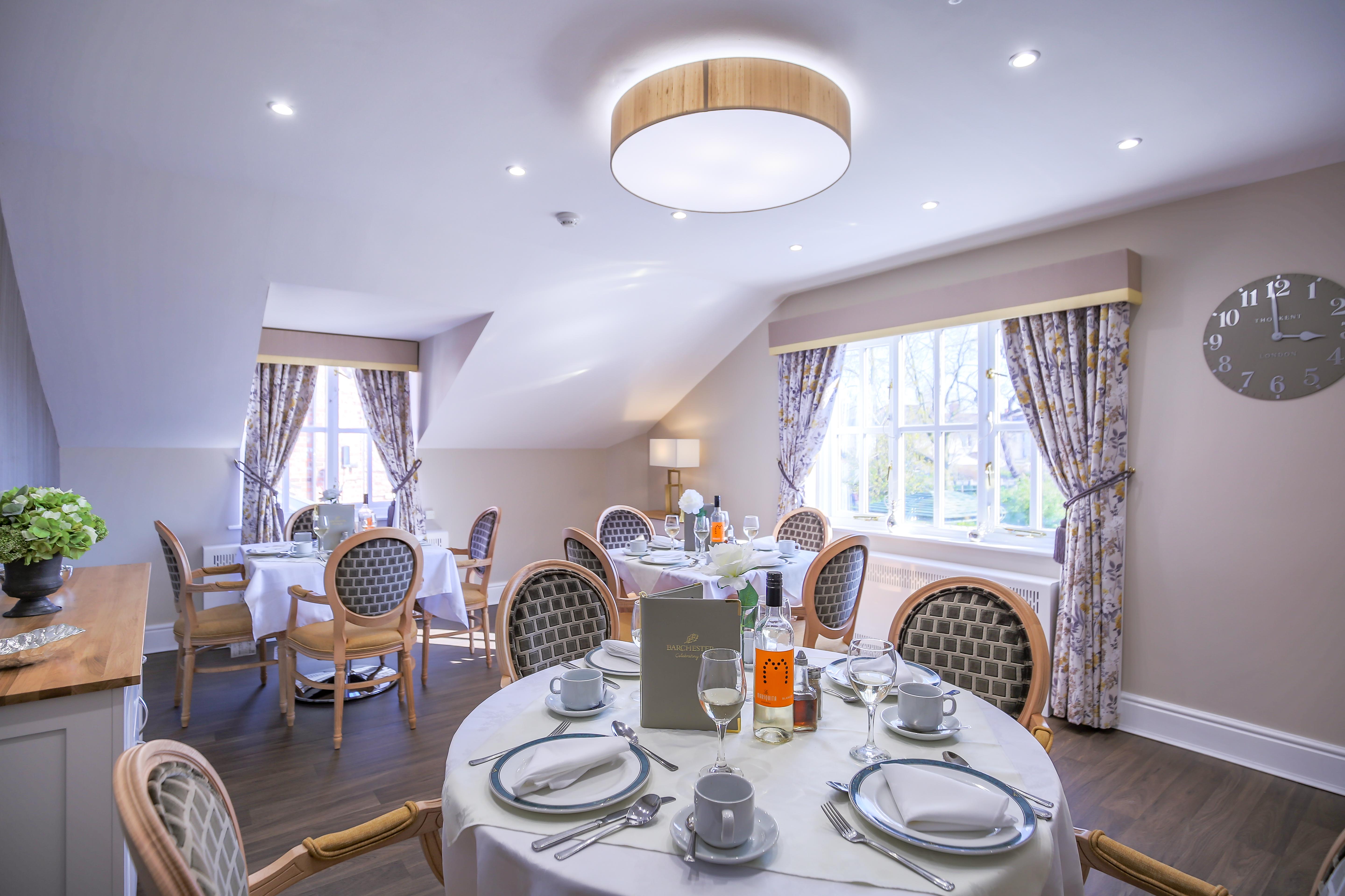 Slider image #2 for The Mount House and Severn View (Barchester)