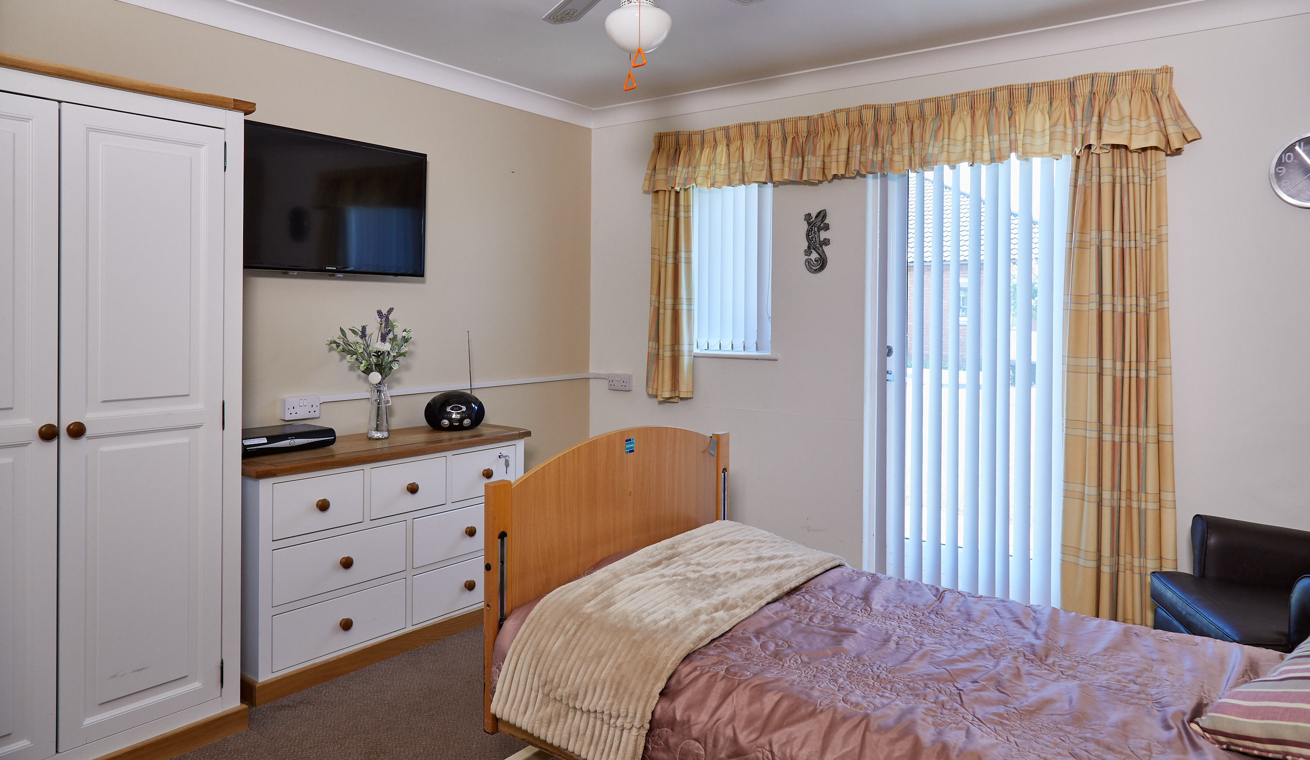 Slider image #4 for Castle Park (Barchester)